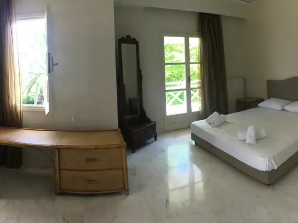 4-bedroom Villa In Chersonisos, Greece (160 M²)