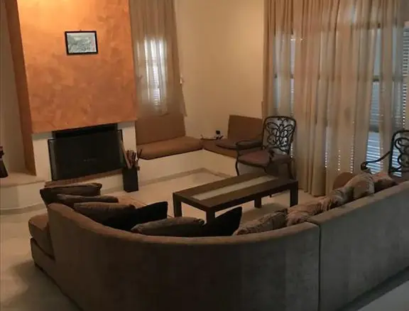 4-bedroom Villa In Chersonisos, Greece (160 M²)