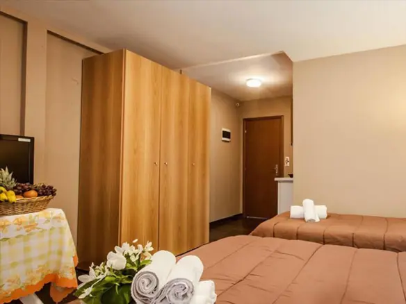 Hotel In Katerini, Greece (770 M²)