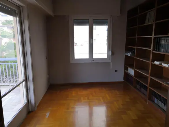 4-bedroom Flat In Palaio Faliro, Greece (142 M²)