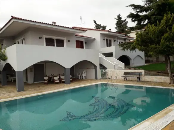 6-bedroom Villa In Com. Kapandriti, Greece (400 M²)