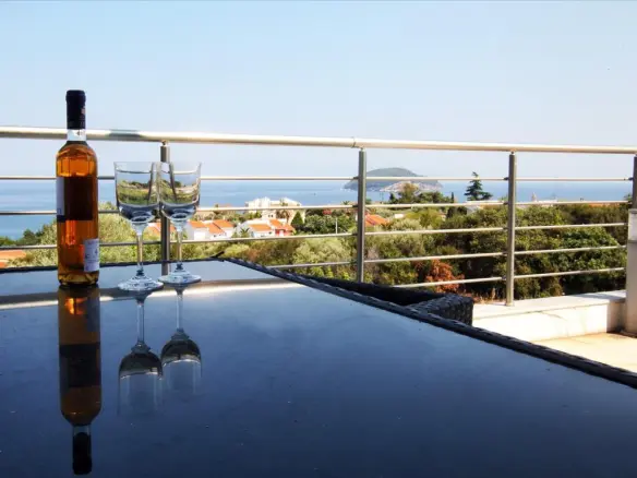 6-bedroom Villa In Kavala, Greece (340 M²)