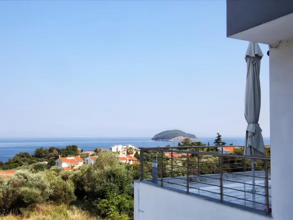 6-bedroom Villa In Kavala, Greece (340 M²)