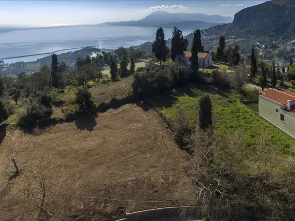 Land In Kimi, Greece
