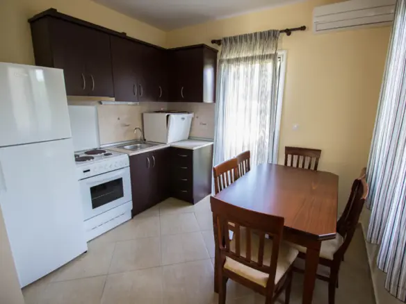 3-bedroom Hotel In Sithonia, Greece (550 M²)