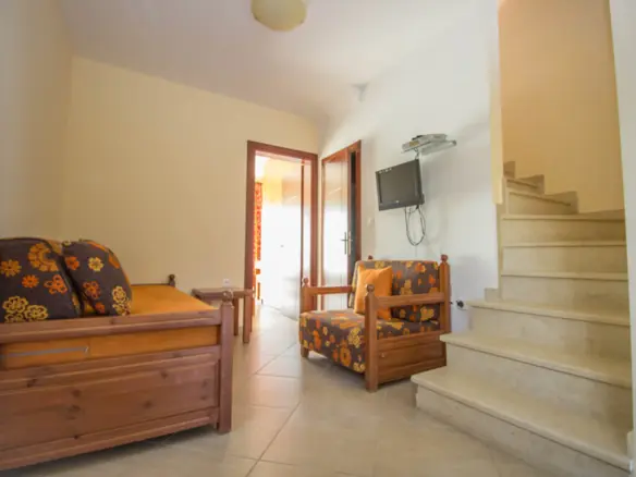3-bedroom Hotel In Sithonia, Greece (550 M²)