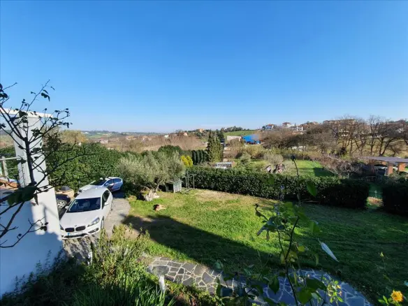 5-bedroom Detached House In Kassandra, Greece (335 M²)
