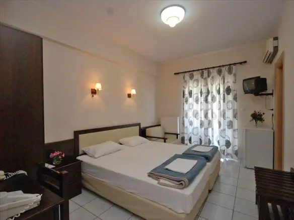 Hotel In Dion, Greece (1.100 M²)