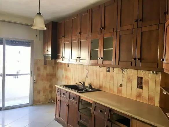 3-bedroom Flat In Center Of Thessaloniki, Greece (105 M²)