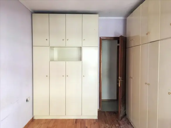 3-bedroom Flat In Center Of Thessaloniki, Greece (105 M²)