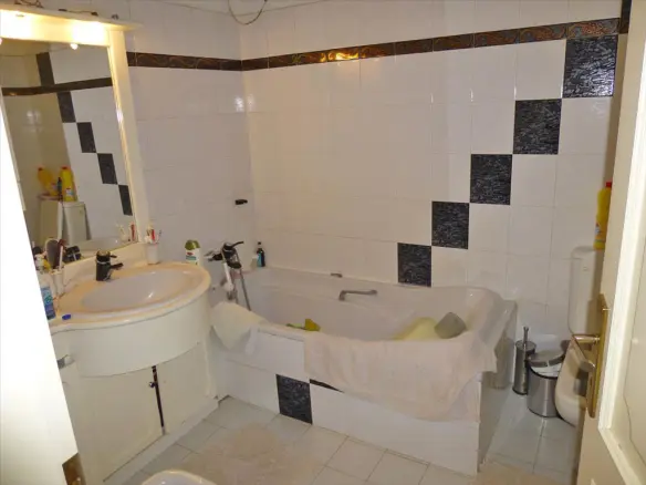 Maisonette In Greece (280 M²)