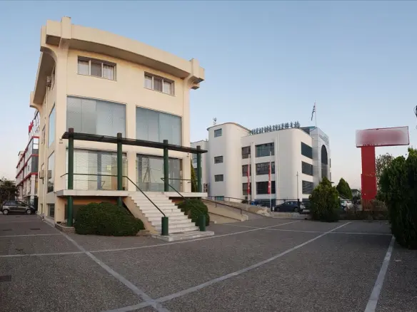 Building In Thermi, Greece (400 M²)