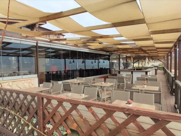 Business In Aristotle, Greece (120 M²)