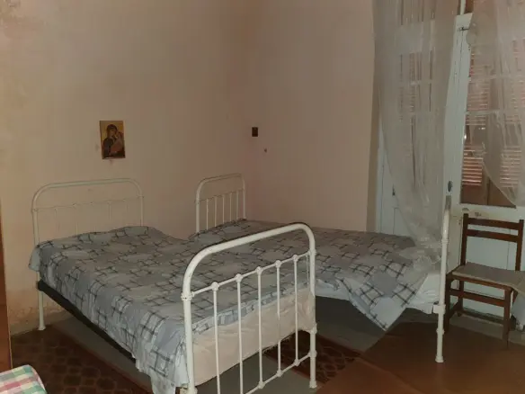 4-bedroom Flat In Neapoli, Greece (160 M²)