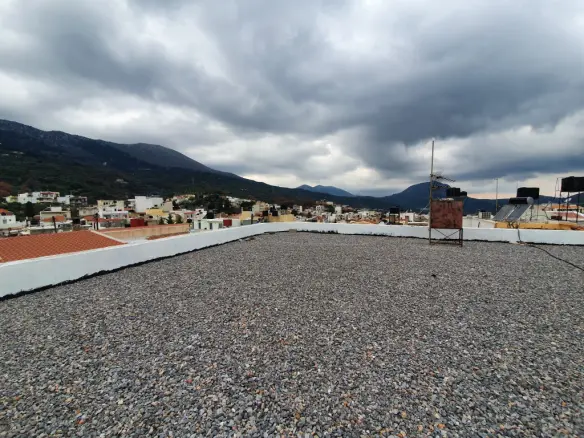 4-bedroom Flat In Neapoli, Greece (160 M²)