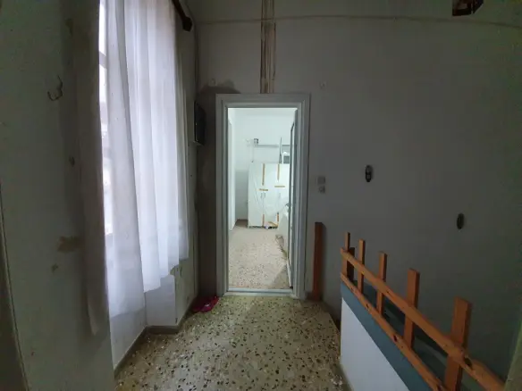 4-bedroom Flat In Neapoli, Greece (160 M²)