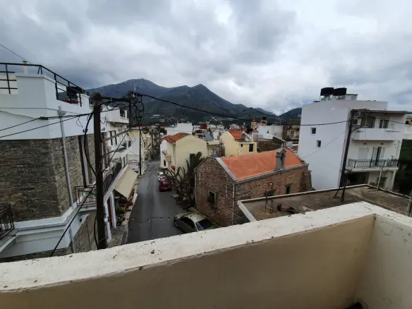 4-bedroom Flat In Neapoli, Greece (160 M²)
