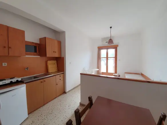 Business In Makris Gialos, Greece (299 M²)