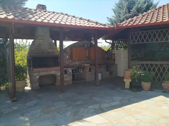 6-bedroom Villa In Katerini, Greece (400 M²)