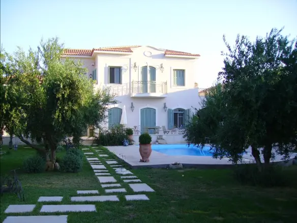 5-bedroom Detached House In Marathonas, Greece (570 M²)