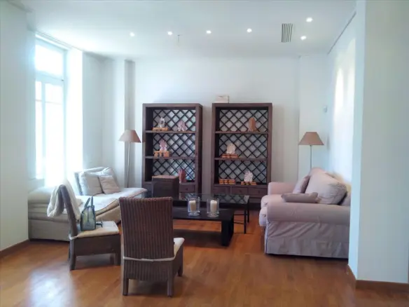 Villa In Neo Psychiko, Greece (640 M²)