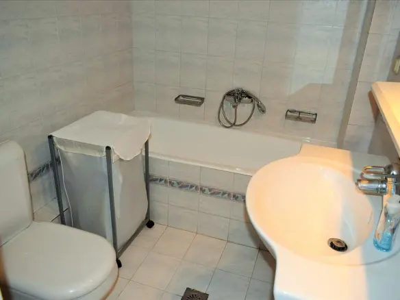 Flat In Panorama, Greece (350 M²)