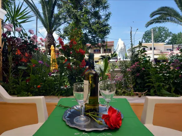 Hotel In Corfu, Greece (400 M²)