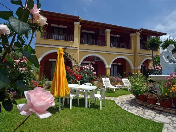 Hotel In Corfu, Greece (400 M²)