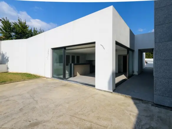 5-bedroom Villa In Panorama, Greece (850 M²)