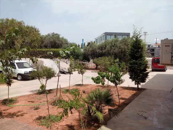 Business In Vari – Varkiza, Greece (880 M²)