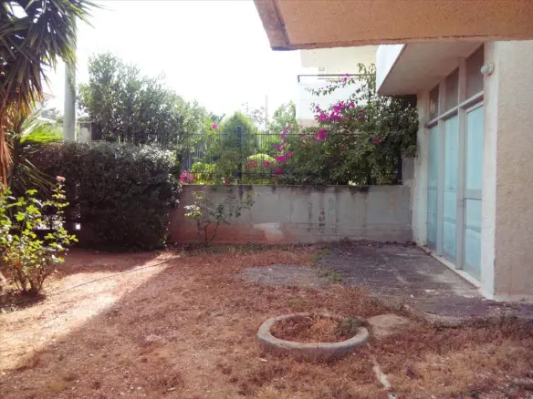 Business In Voula, Greece (58 M²)