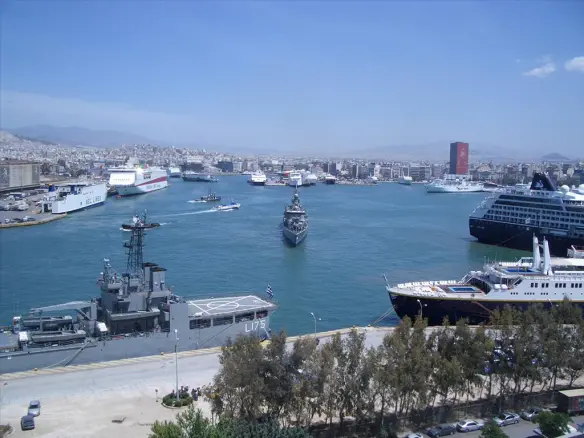 Business In Center – Port, Greece