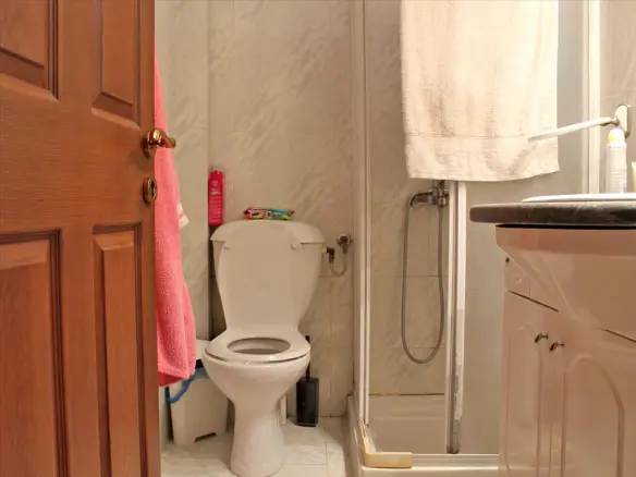 8-bedroom Business In Main Town Area, Greece (360 M²)