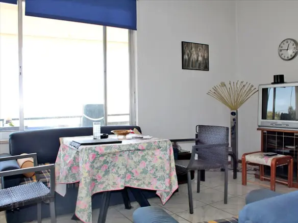 3-bedroom Flat In Papagou, Greece (147 M²)