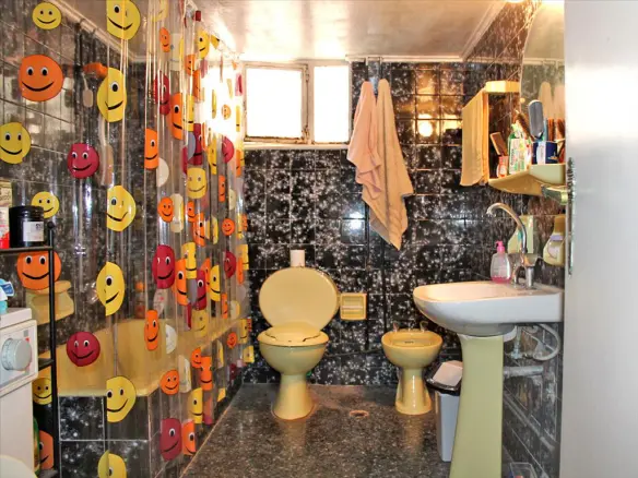 3-bedroom Flat In Papagou, Greece (147 M²)