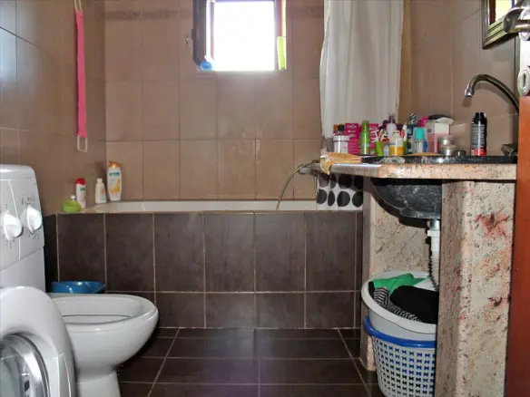 3-bedroom Detached House In Main Town Area, Greece (480 M²)