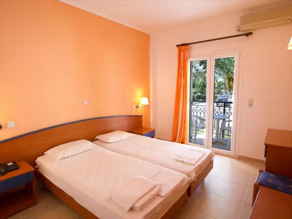 Hotel In Laganas, Greece (1.184 M²)