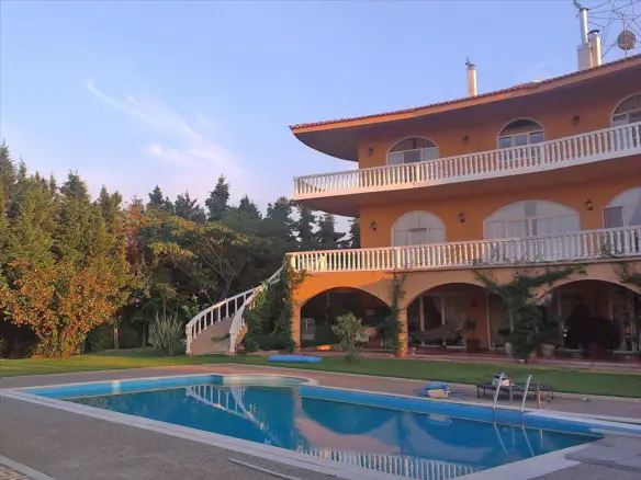 4-bedroom Villa In Dytikis Achaias, Greece (600 M²)