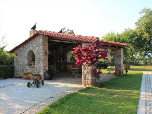 4-bedroom Villa In Dytikis Achaias, Greece (600 M²)