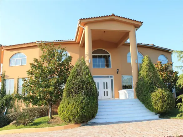 4-bedroom Villa In Dytikis Achaias, Greece (600 M²)