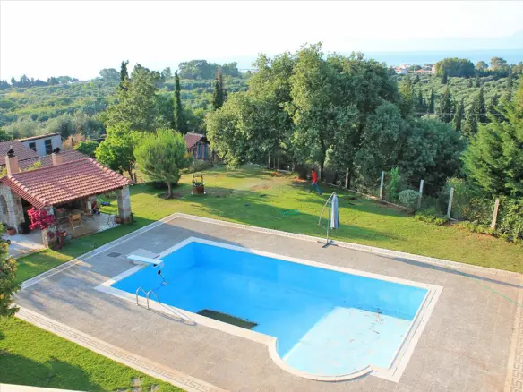 4-bedroom Villa In Dytikis Achaias, Greece (600 M²)
