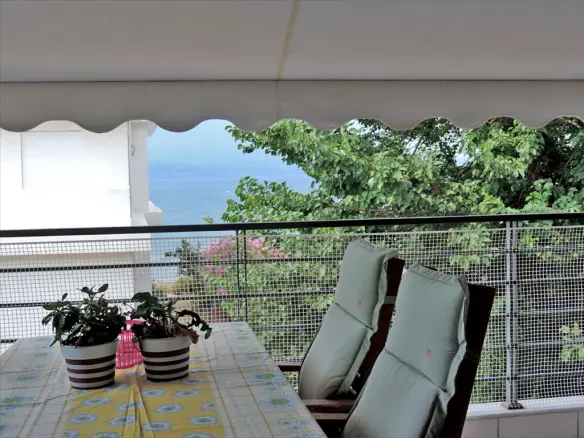 3-bedroom Flat In Amarinthos, Greece (117 M²)
