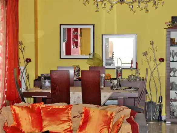 4-bedroom Flat In Moschato, Greece (127 M²)