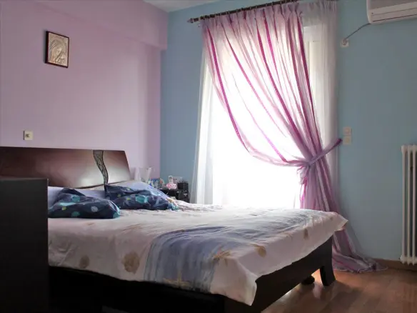 4-bedroom Flat In Moschato, Greece (127 M²)