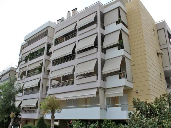 4-bedroom Flat In Moschato, Greece (127 M²)