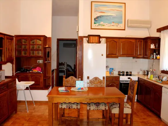 3-bedroom Detached House In Palaia Fokaia, Greece (177 M²)