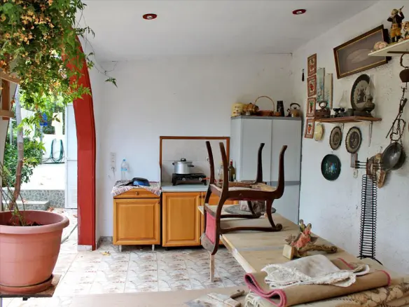 3-bedroom Detached House In Palaia Fokaia, Greece (177 M²)