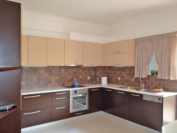 4-bedroom Maisonette In Loutraki-perachora, Greece (207 M²)