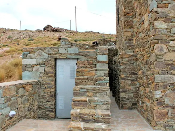 2-bedroom Maisonette In Karistos, Greece (135 M²)