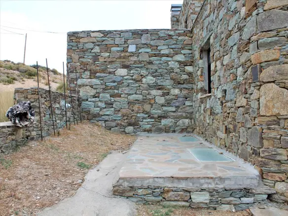 2-bedroom Maisonette In Karistos, Greece (135 M²)